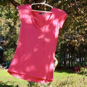 Urban Behavior Coral Short Sleeve Top